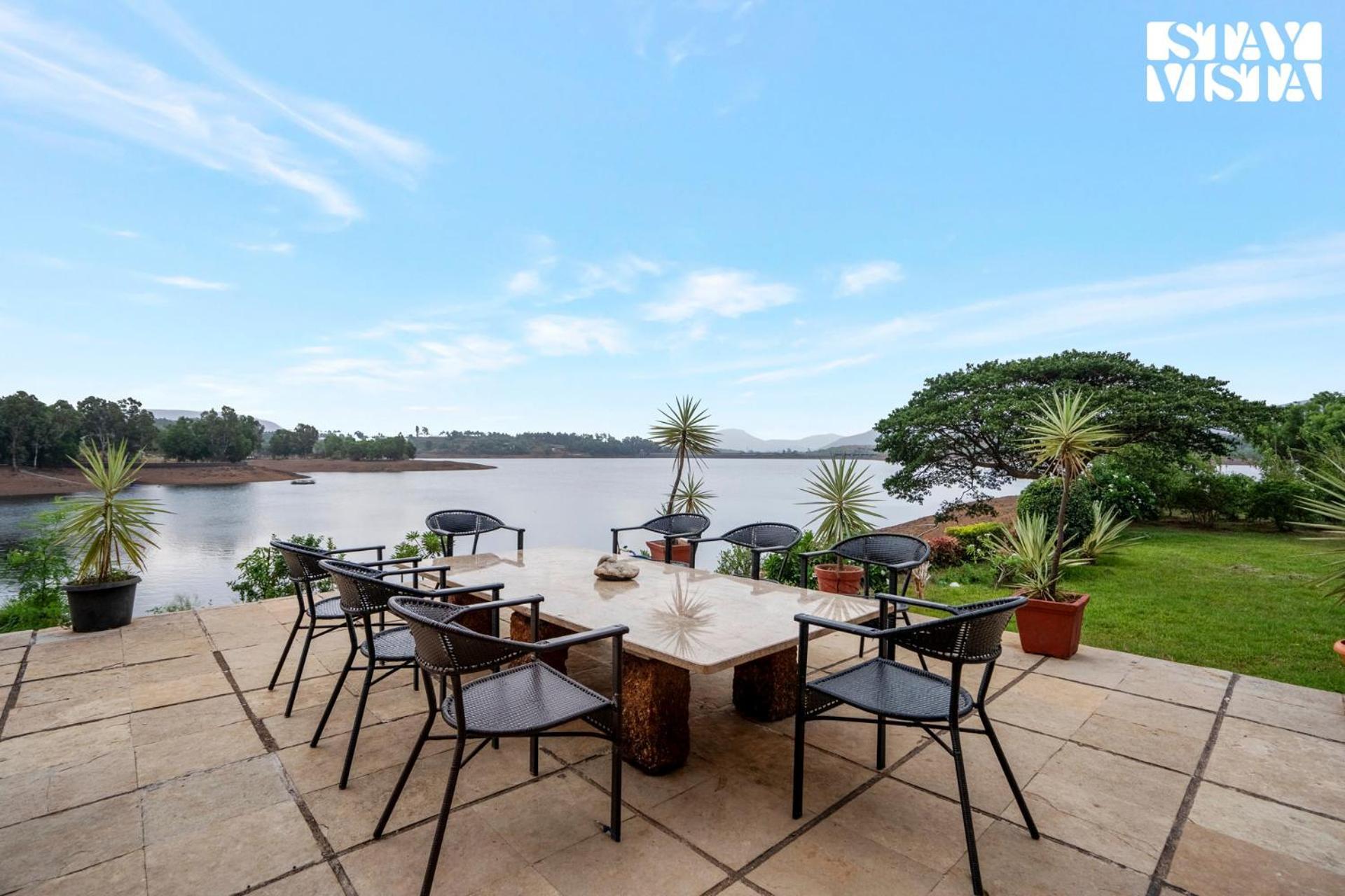 Stayvista At Three Shores With Lake View & Alfresco Dining Khamshet ภายนอก รูปภาพ