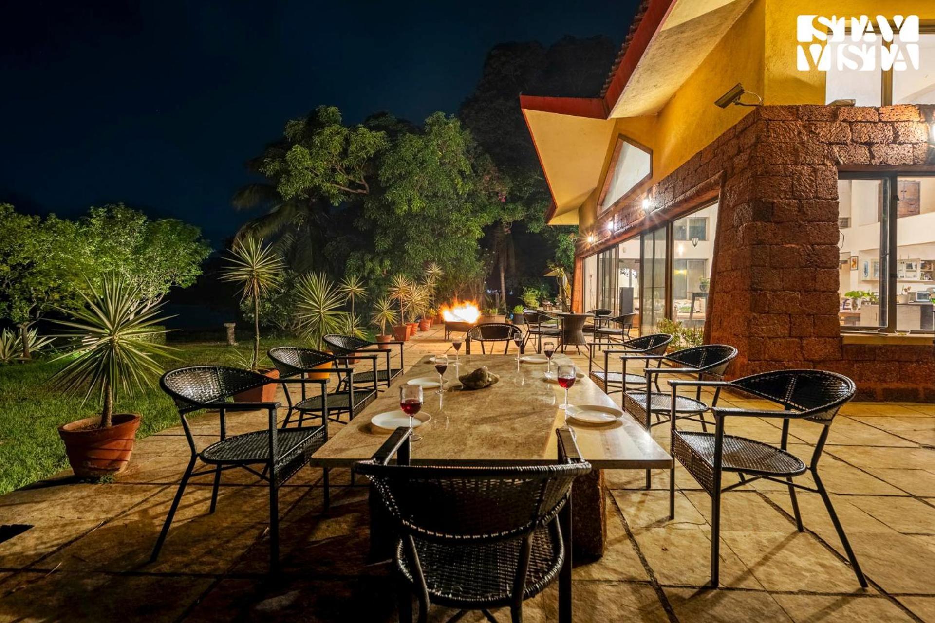 Stayvista At Three Shores With Lake View & Alfresco Dining Khamshet ภายนอก รูปภาพ