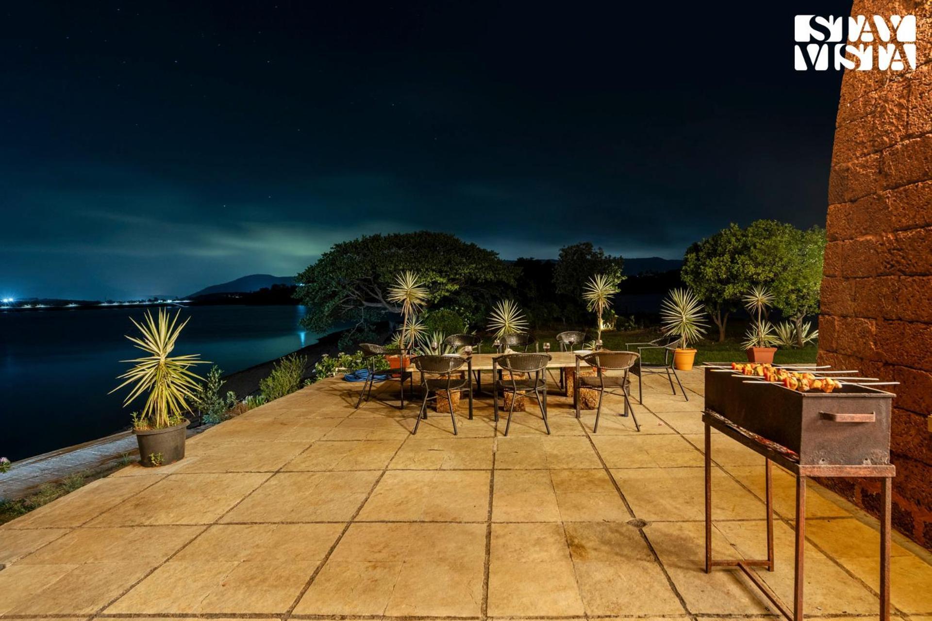 Stayvista At Three Shores With Lake View & Alfresco Dining Khamshet ภายนอก รูปภาพ